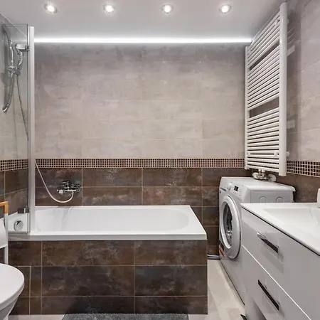 Mountain 40m2 Balkon Antresola 4 Osoby קרקוב