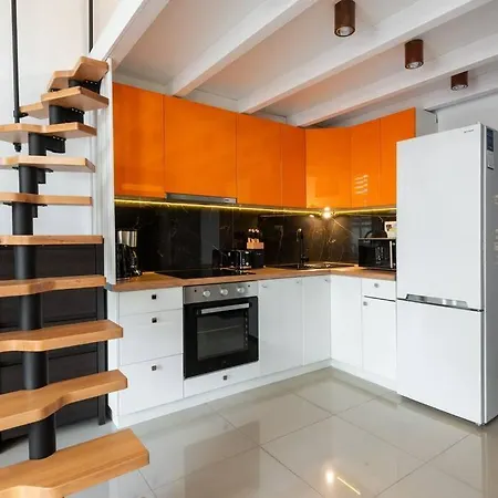 Mountain 40m2 Balkon Antresola 4 Osoby דירה